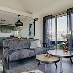 Kraaijennest בית נופש