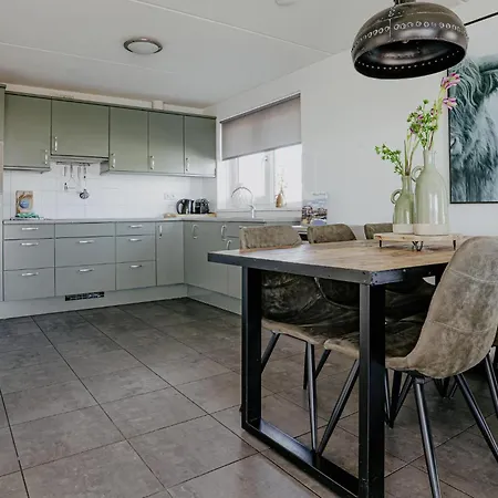 Kraaijennest Uitgeest